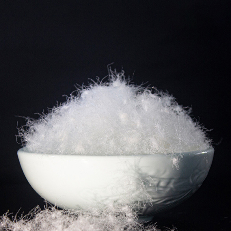 80 % valkoista hanhenuntuvaa