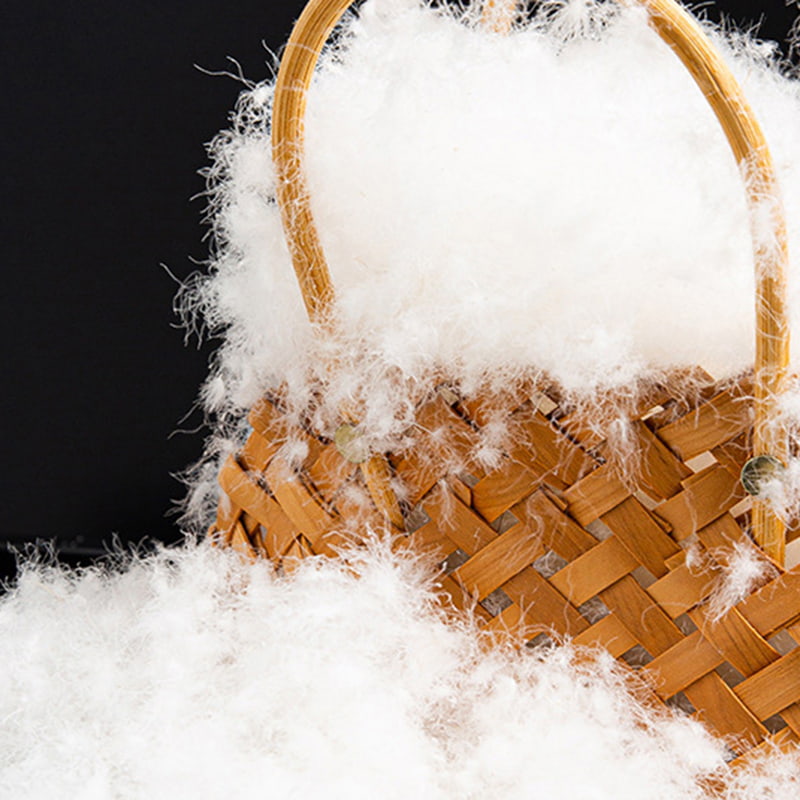 50 % puhdasta valkoista hanhenuntuvaa